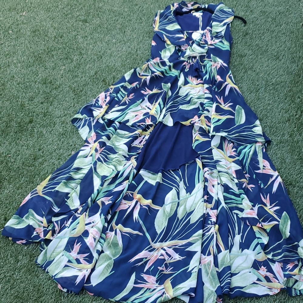 Tropical Ruffled Dress - Picture 3 of 8
